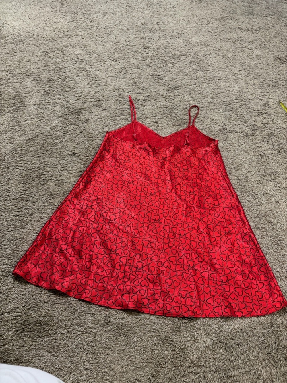 Morgan Taylor Red Satin Heart-Print Camisole - Picture 6 of 6